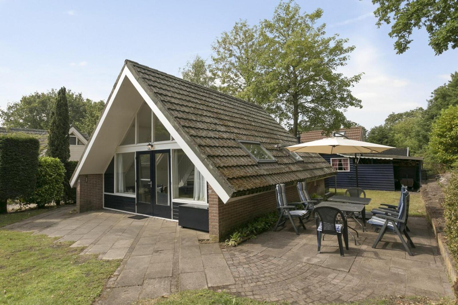 Jonkerstee 66 - Ouddorp De vrolijke noot Childfriendly near the beach - not for companies Buitenkant foto